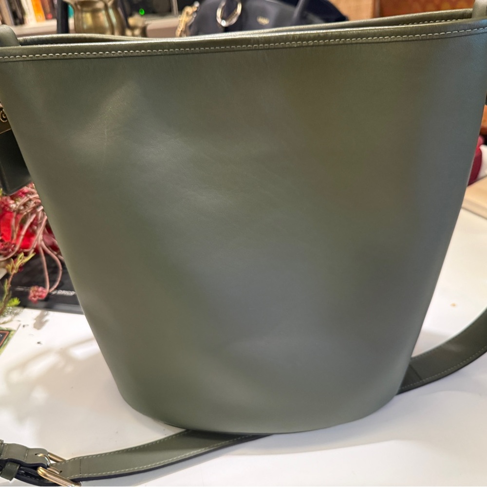 Coach Dakota Bucket bag Green larger size - Picture 5 of 11